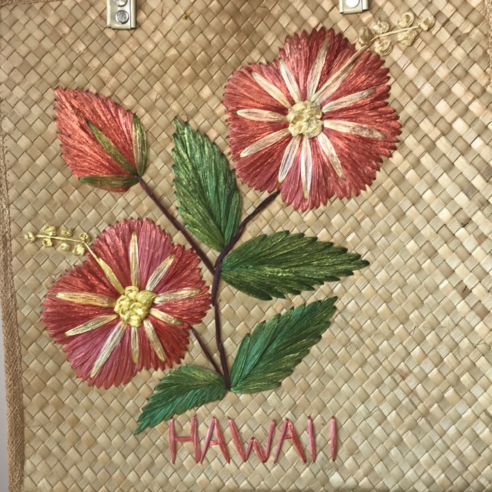 Vintage Hawaiian Lauhala Woven Tote | Straw Floral Souvenir Bag Hawaii - Picture 4 of 13